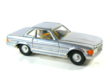 Mercedes Coupe stříbrné